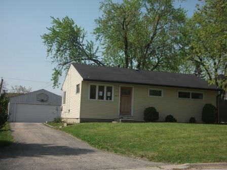 2617 Theresa Ave., Waukegan, IL 60085