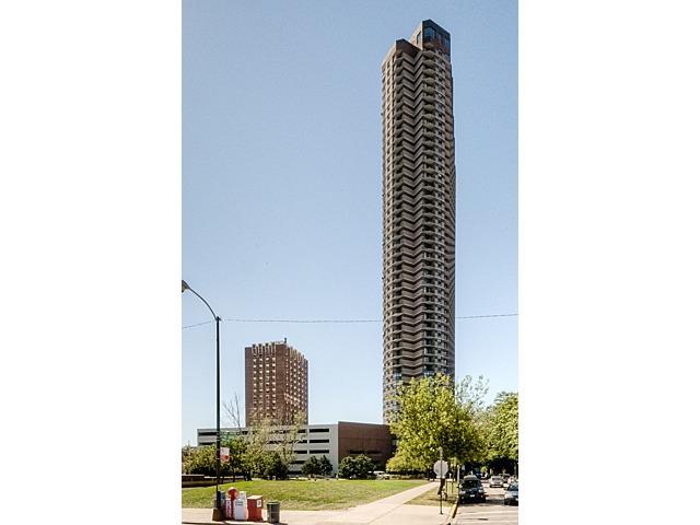 3660 N Lake Shore Dr. #3013, Chicago, IL 60613