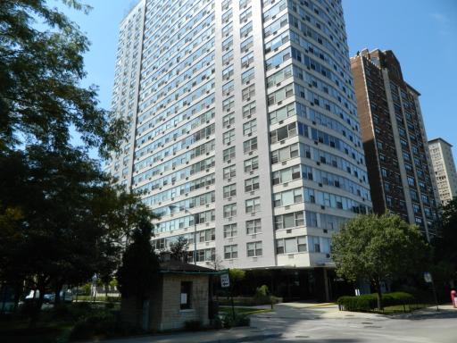 3900 N Lake Shore Dr. #19F, Chicago, IL 60613