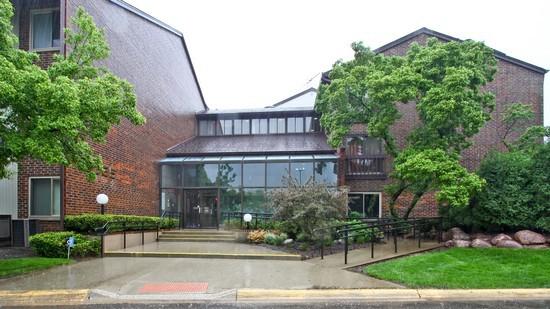 3085 Pheasant Creek Dr. #205, Northbrook, IL 60062