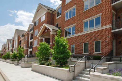 400 Village Green Pkwy. #302, Lincolnshire, IL 60069