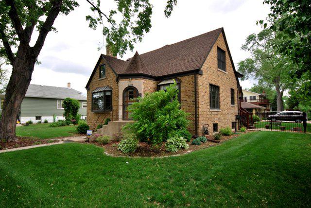 9647 S 53rd Ave., Oak Lawn, IL 60453