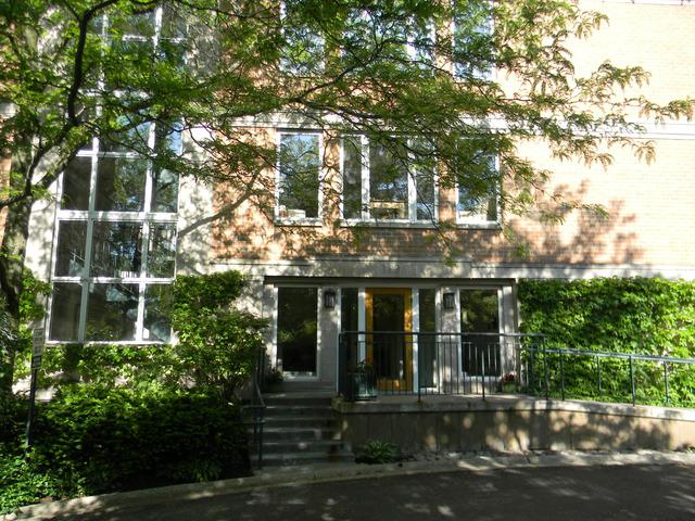 119 E Laurel Ave. #204, Lake Forest, IL 60045