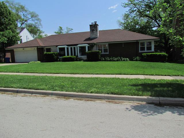 161 Crest Rd., Glen Ellyn, IL 60137