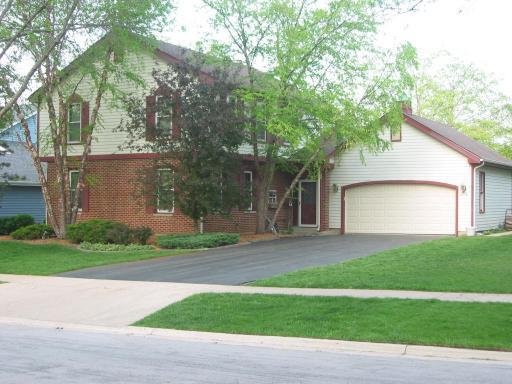 213 Tudor Ln., Schaumburg, IL 60193