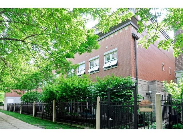 1522 S Prairie Ave. #B, Chicago, IL 60605