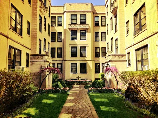 3604 N Pine Grove Ave. #2G, Chicago, IL 60613