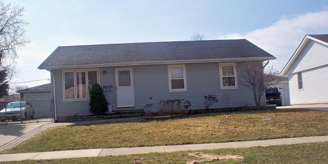 1323 Green Meadow Blvd., Streamwood, IL 60107
