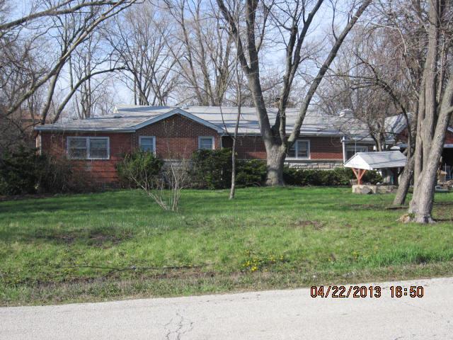 19W044 Oak St., Addison, IL 60101