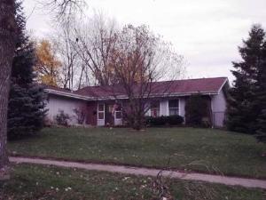 1690 Fairfield Ln., Hoffman Estates, IL 60194