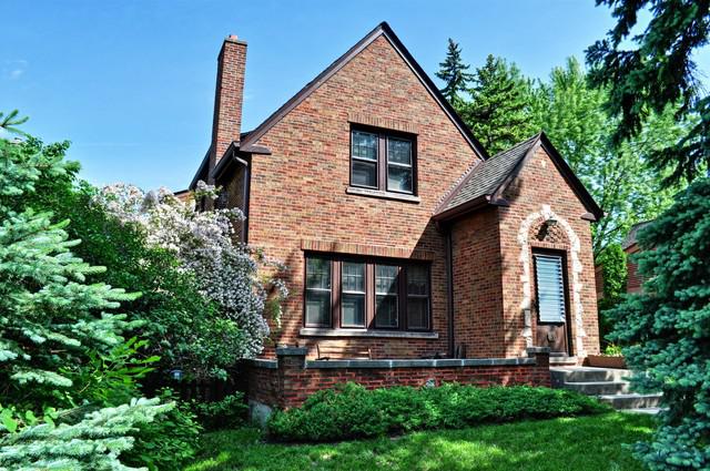 416 Loudon Rd., Riverside, IL 60546