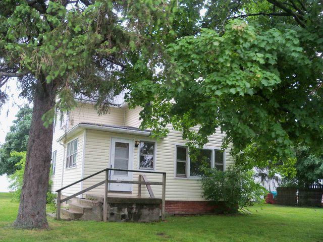 426 Main St., Compton, IL 61318