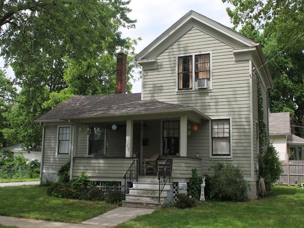 214 N Chestnut St., Aurora, IL 60506