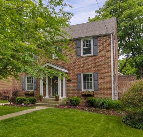 664 Western Ave., Glen Ellyn, IL 60137
