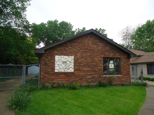 9016 S Ridgeland Ave., Oak Lawn, IL 60453