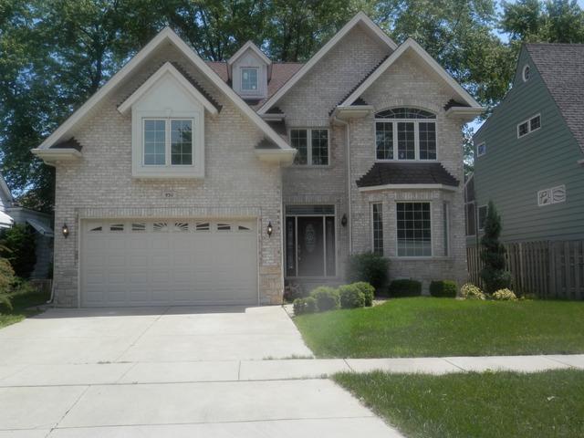 9311 S 51st Ave., Oak Lawn, IL 60453