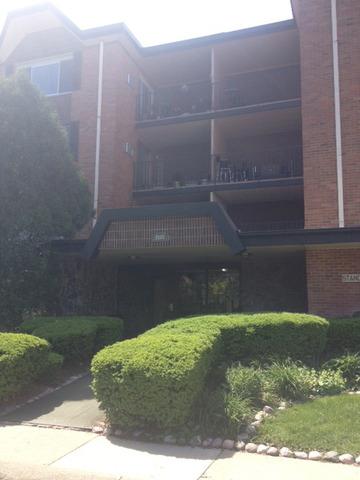 1217 S Old Wilke Rd. #204, Arlington Heights, IL 60005