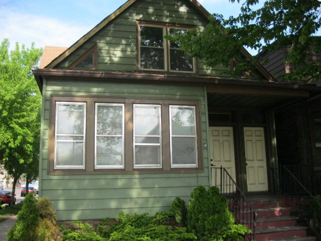 10101 S Avenue L, Chicago, IL 60617