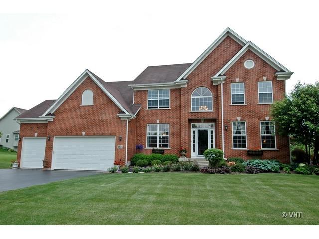 1375 Alexandra Blvd., Crystal Lake, IL 60014