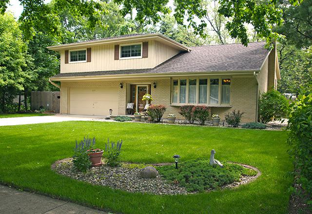 309 W Prospect Ave., Lake Bluff, IL 60044