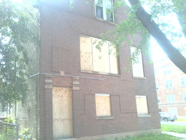 8100 S Ellis St., Chicago, IL 60619