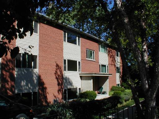 250 Duane Ave. #3, Glen Ellyn, IL 60137