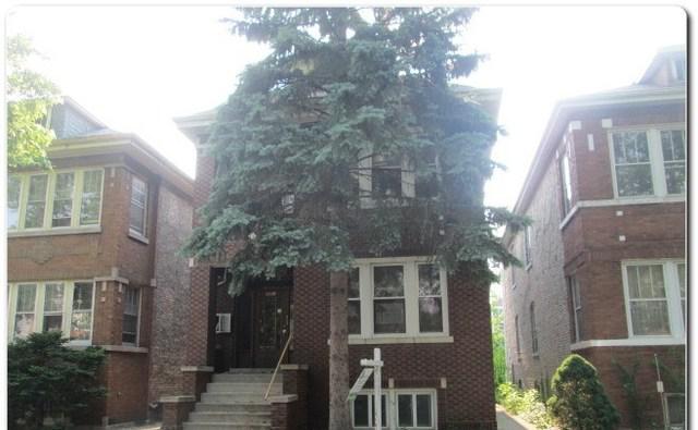 7025 S Rockwell St., Chicago, IL 60629