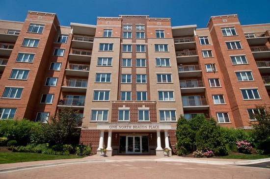 1 N Beacon Pl. #202, La Grange, IL 60525