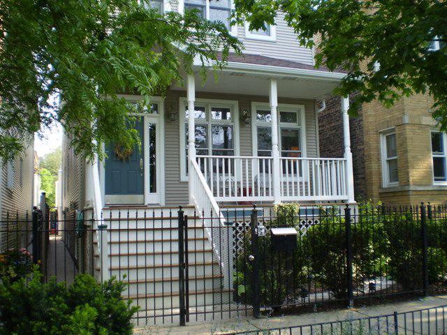 2021 W Berteau Ave., Chicago, IL 60618