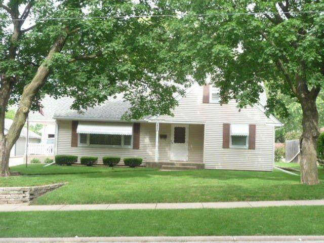 1911 Eastmoreland Ave., Rockford, IL 61108