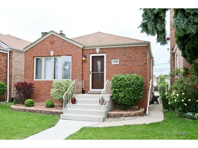 5438 S Sayre Ave., Chicago, IL 60638