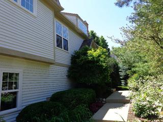 227 5th St., Libertyville, IL 60048