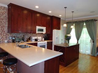 227 5th St., Libertyville, IL 60048