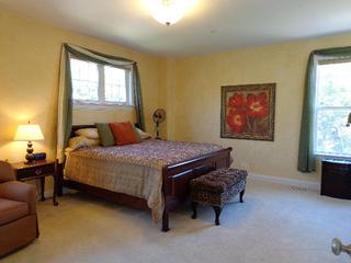 227 5th St., Libertyville, IL 60048