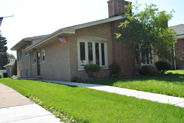 11729 S Campbell Ave., Chicago, IL 60655