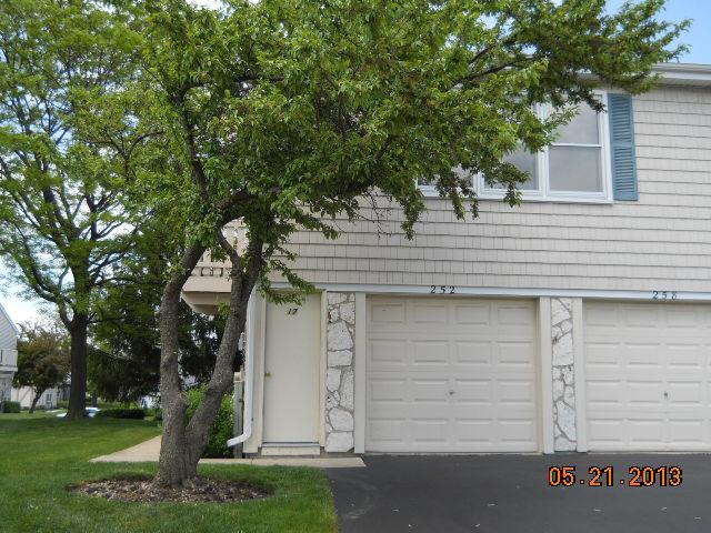 252 Nantucket Harbor, Schaumburg, IL 60193