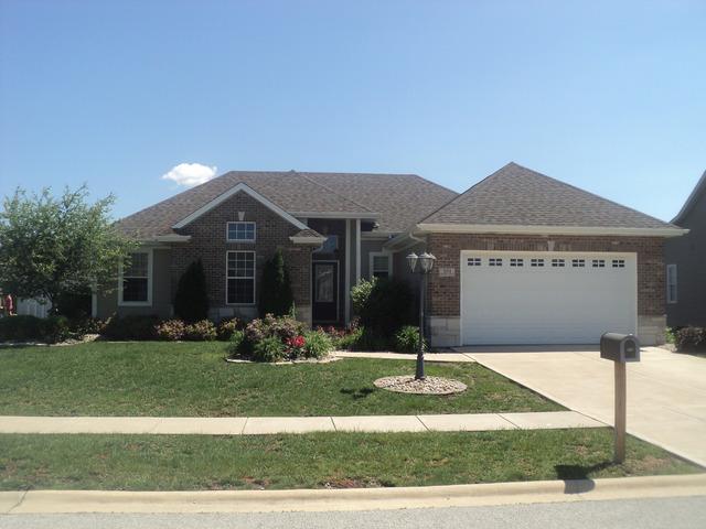 304 Highpoint Cir., Bourbonnais, IL 60914