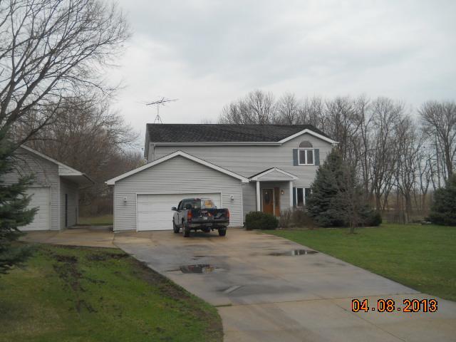 3975 Coneflower Cir., Coal City, IL 60416