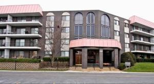 4900 Foster St. #109, Skokie, IL 60077