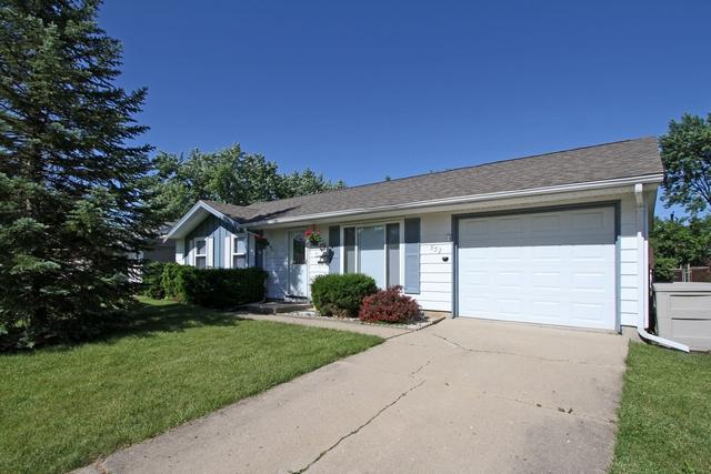 532 Newberry Dr., Streamwood, IL 60107