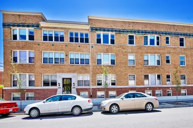 1215 W Sunnyside St. #2, Chicago, IL 60640