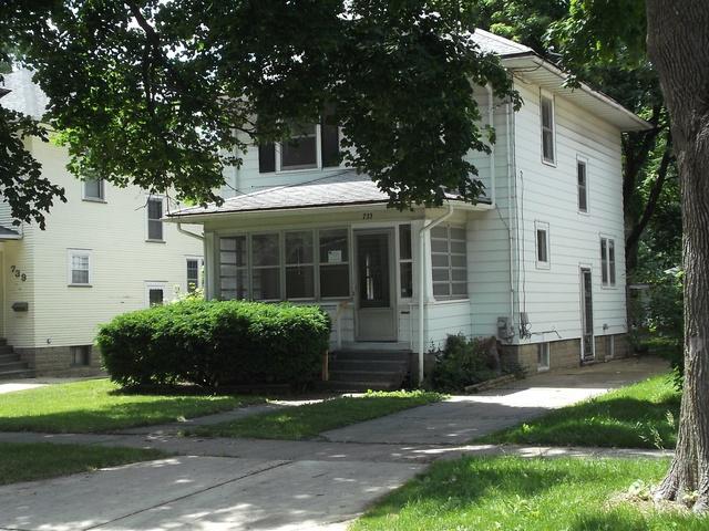 735 Talma St., Aurora, IL 60505