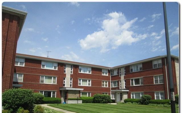 7944 S Pulaski Rd. #3E, Chicago, IL 60652