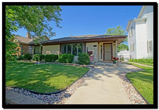 9734 S 50th Ct., Oak Lawn, IL 60453