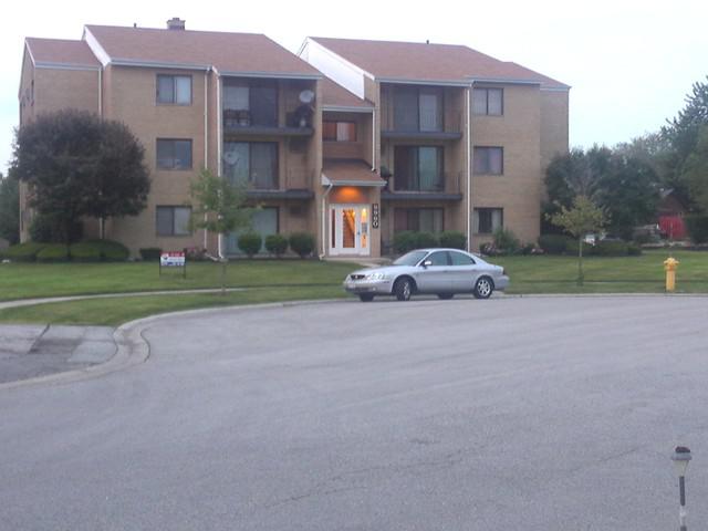 9960 Franchesca Ct. #1B, Orland Park, IL 60462