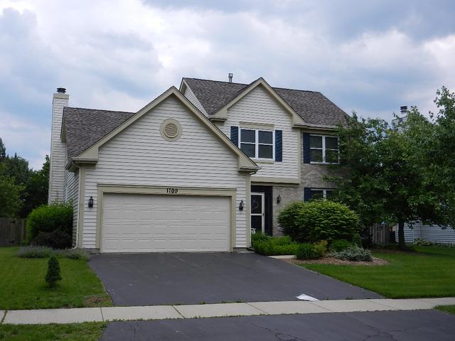 1109 Sandhurst Ln., Carol Stream, IL 60188