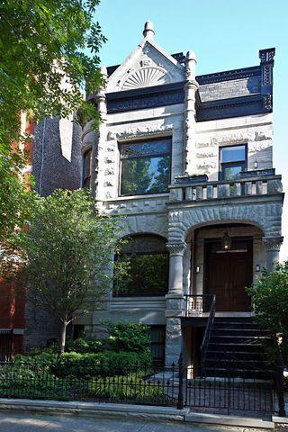 1959 W Evergreen St., Chicago, IL 60622