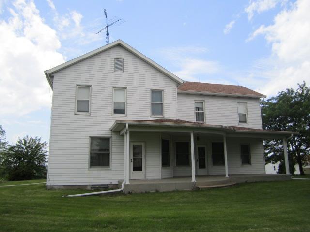 3355 E 7th Rd., Utica, IL 61373