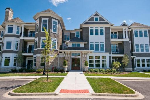 8 E Kennedy Ln. #308, Hinsdale, IL 60521