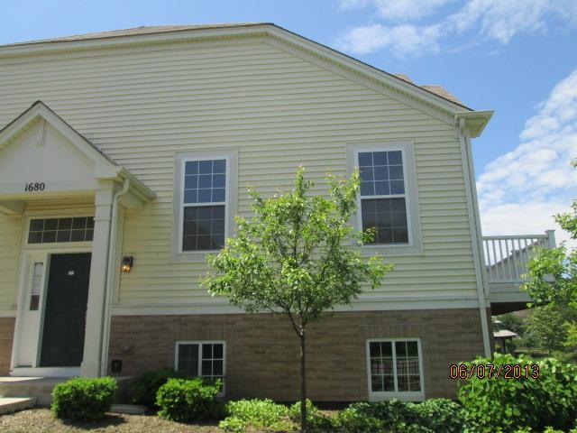 1680 Dogwood Ln., Hanover Park, IL 60133